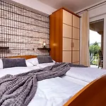 In With Balcony, Air Condition, Wifi * Лопар