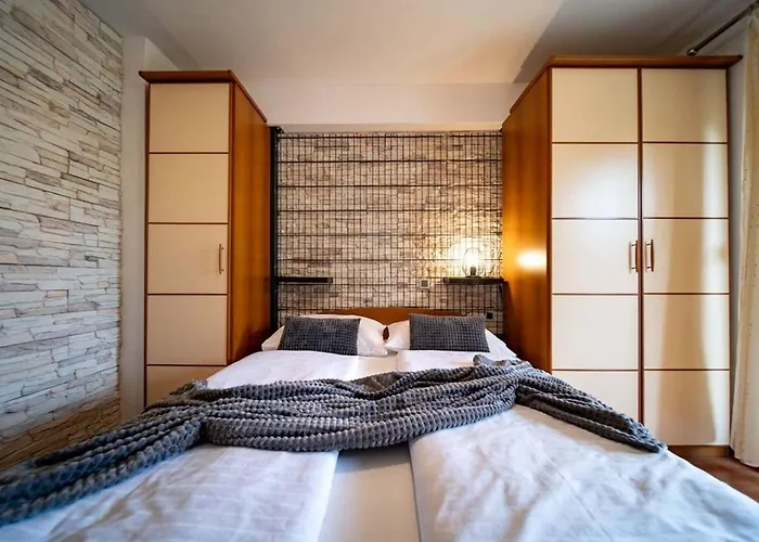 In With Balcony, Air Condition, Wifi アパート *