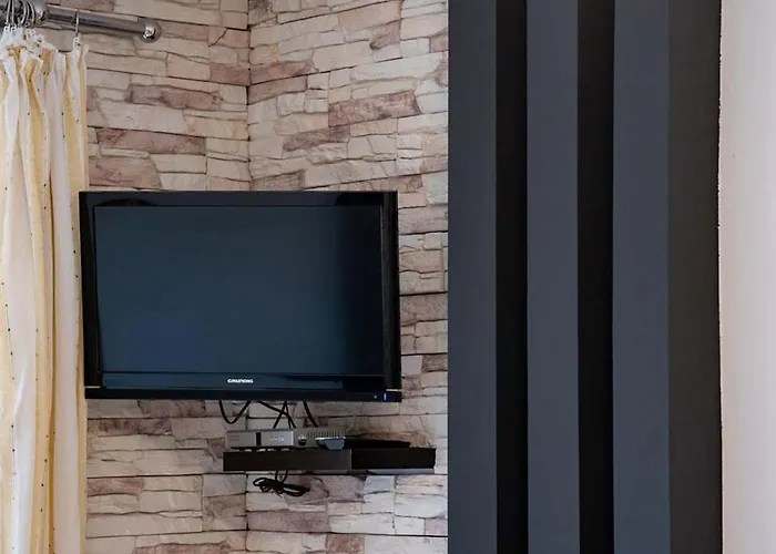 Apartment In With Balcony, Air Condition, Wifi Lopar